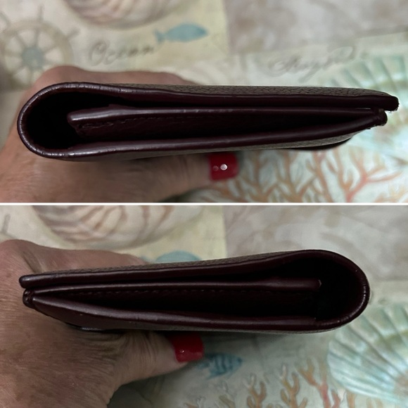 Saint Laurent Sac De Jour Compact Wallet - Picture 6 of 15
